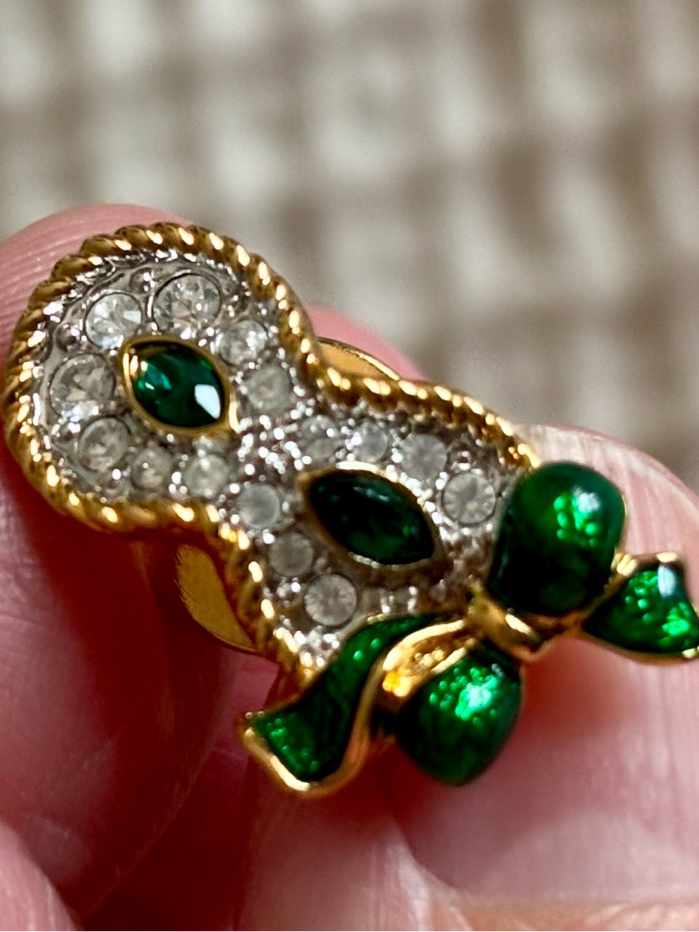 Swarovski Crystal Mardi Gras Mask Brooch Pin - Elegant Women's Jewelry
